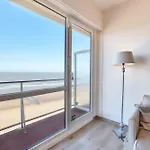 Lecomte - Sky & Sea Loft 208 Apartamento